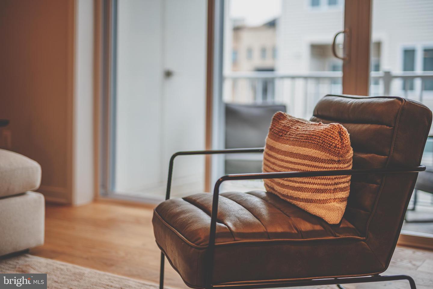 43182 MONGOLD SQ, ASHBURN, Virginia 20148, 3 Bedrooms Bedrooms, ,2 BathroomsBathrooms,Residential,For sale,43182 MONGOLD SQ,VALO2115392 MLS # VALO2115392