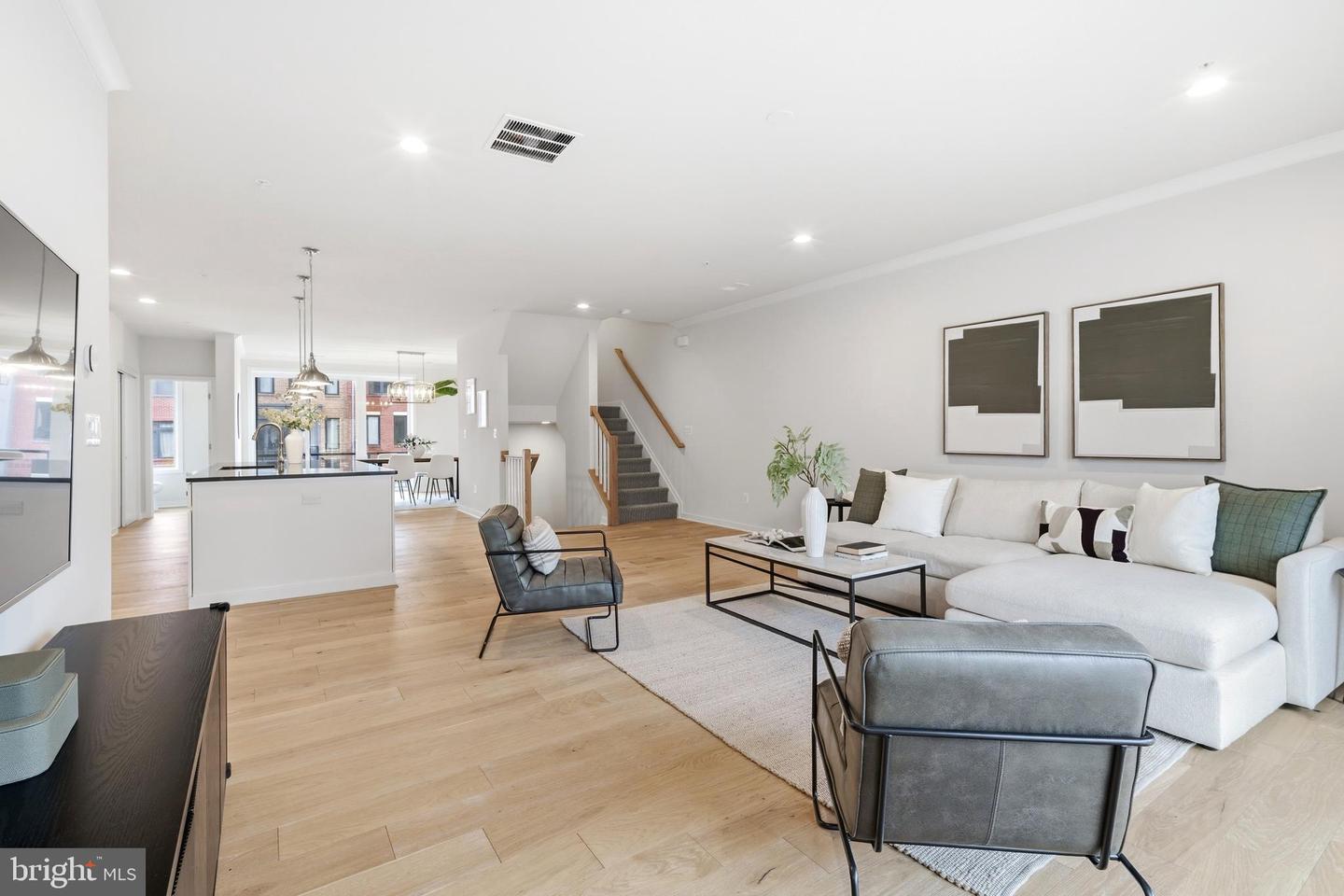 43182 MONGOLD SQ, ASHBURN, Virginia 20148, 3 Bedrooms Bedrooms, ,2 BathroomsBathrooms,Residential,For sale,43182 MONGOLD SQ,VALO2115392 MLS # VALO2115392