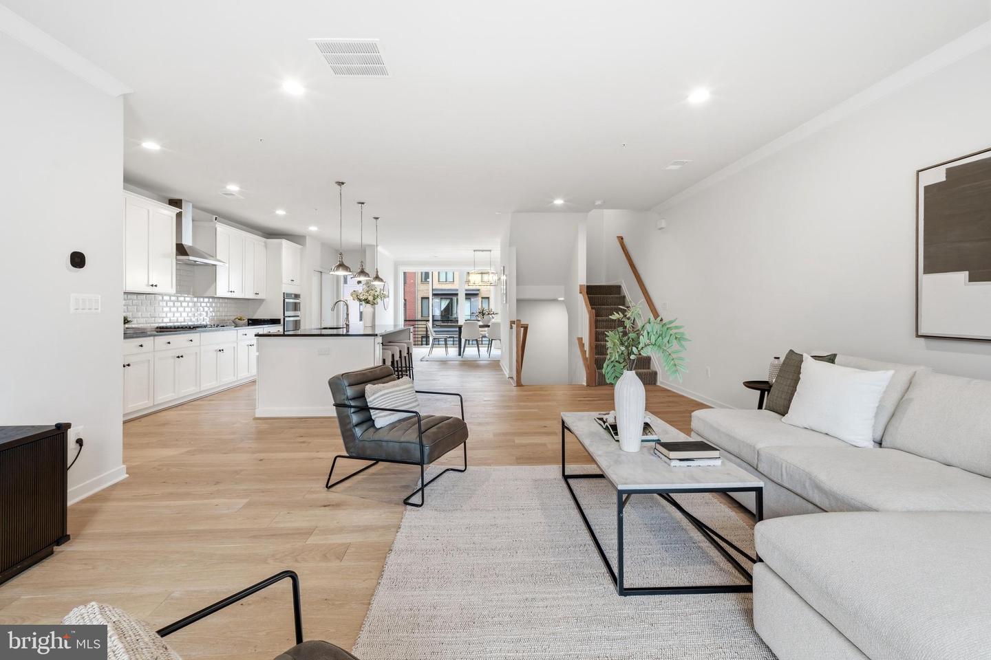 43182 MONGOLD SQ, ASHBURN, Virginia 20148, 3 Bedrooms Bedrooms, ,2 BathroomsBathrooms,Residential,For sale,43182 MONGOLD SQ,VALO2115392 MLS # VALO2115392