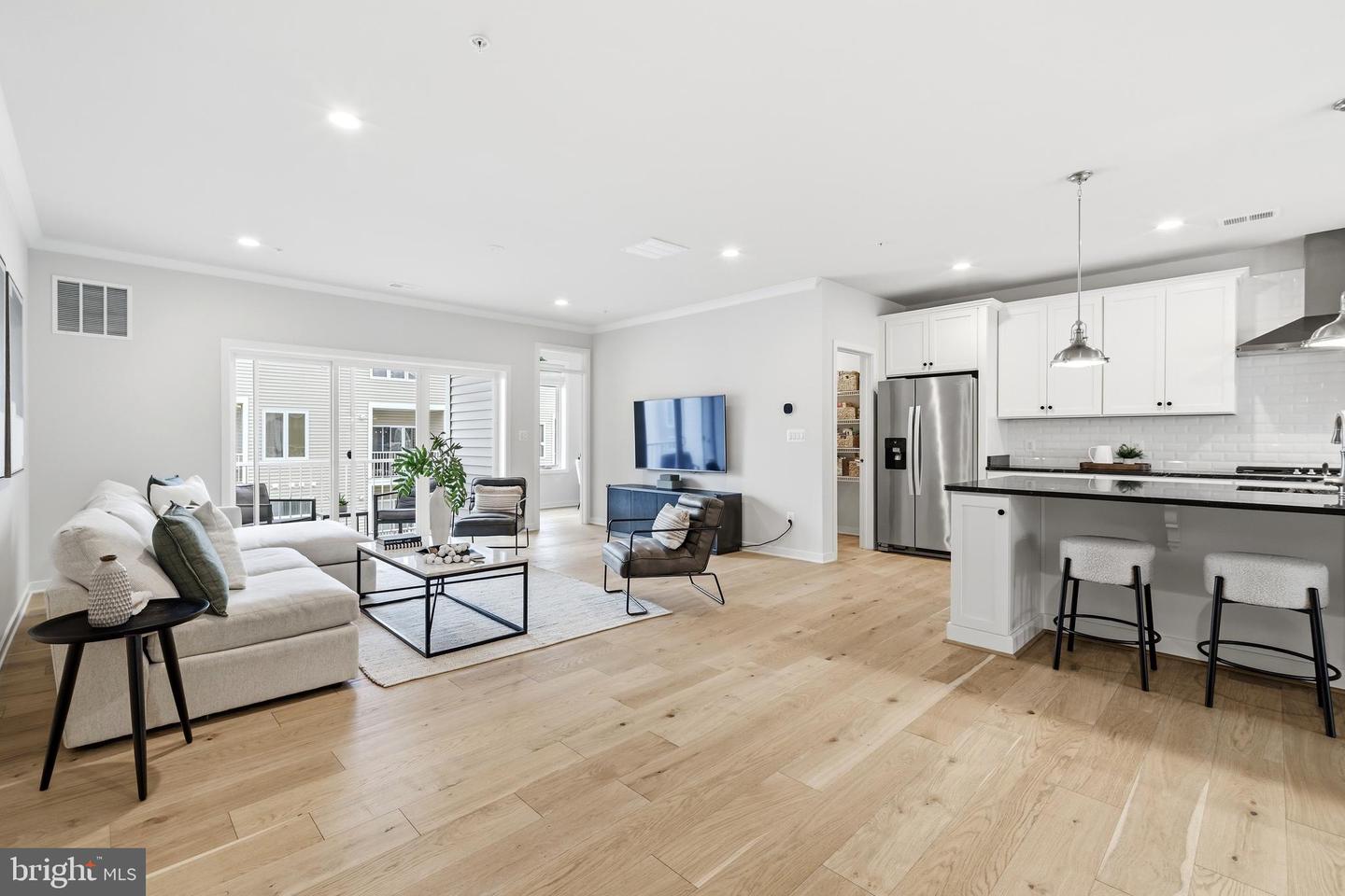 43182 MONGOLD SQ, ASHBURN, Virginia 20148, 3 Bedrooms Bedrooms, ,2 BathroomsBathrooms,Residential,For sale,43182 MONGOLD SQ,VALO2115392 MLS # VALO2115392