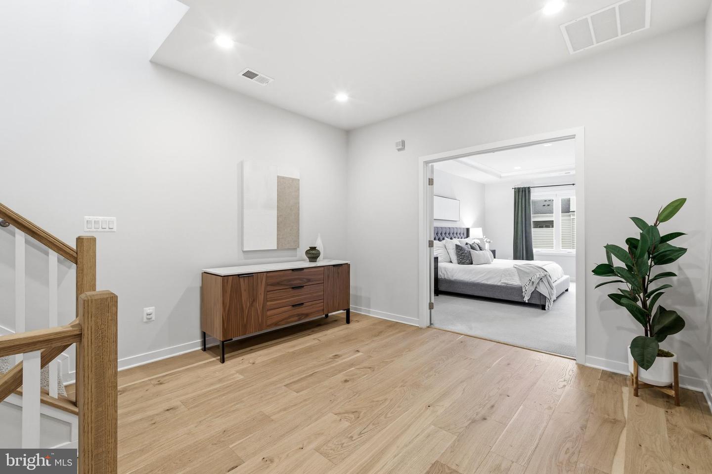 43182 MONGOLD SQ, ASHBURN, Virginia 20148, 3 Bedrooms Bedrooms, ,2 BathroomsBathrooms,Residential,For sale,43182 MONGOLD SQ,VALO2115392 MLS # VALO2115392