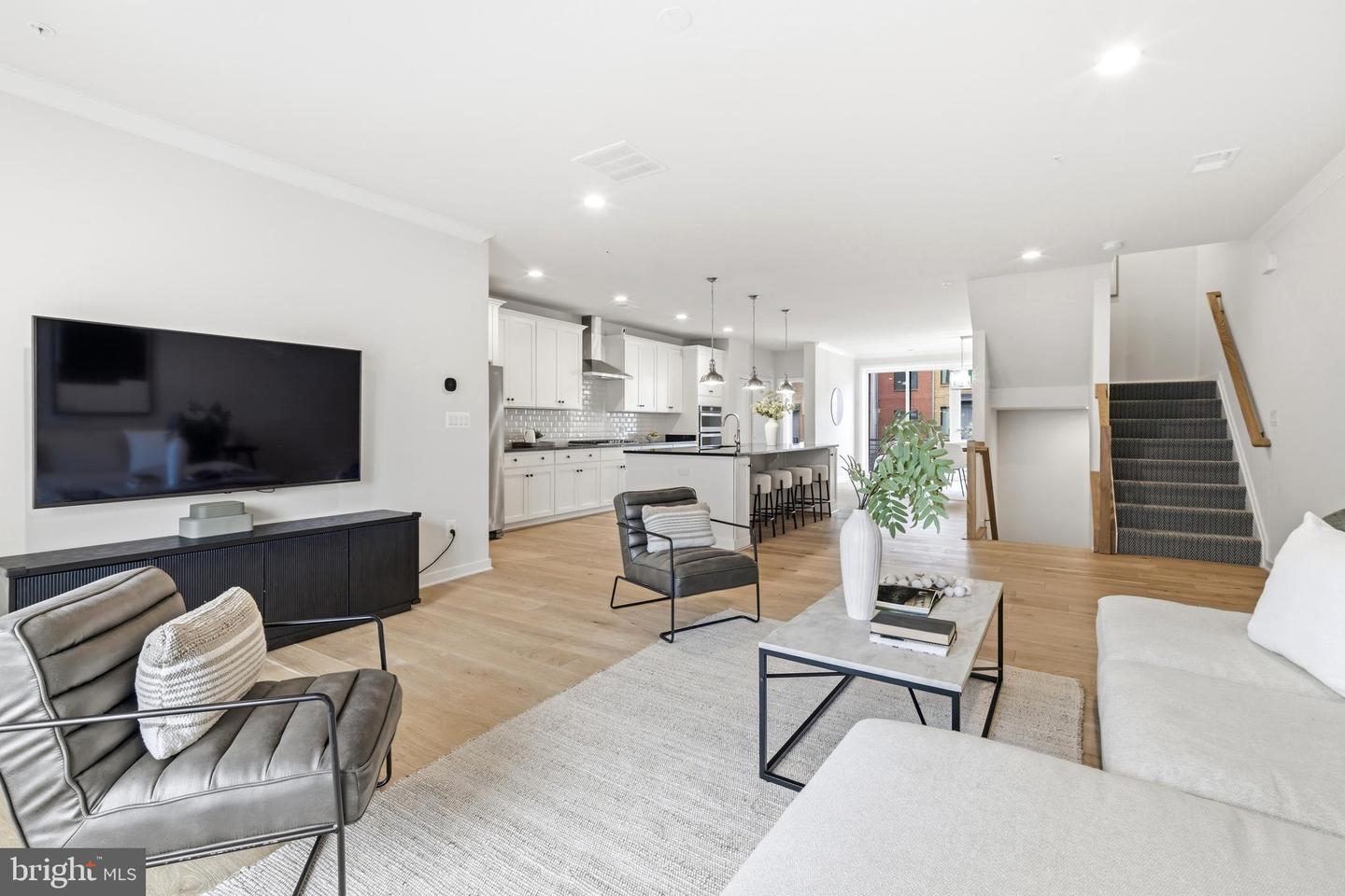 43182 MONGOLD SQ, ASHBURN, Virginia 20148, 3 Bedrooms Bedrooms, ,2 BathroomsBathrooms,Residential,For sale,43182 MONGOLD SQ,VALO2115392 MLS # VALO2115392