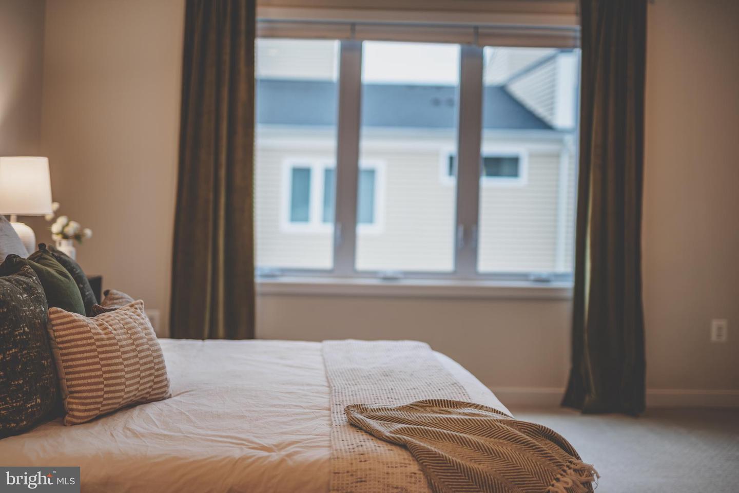 43182 MONGOLD SQ, ASHBURN, Virginia 20148, 3 Bedrooms Bedrooms, ,2 BathroomsBathrooms,Residential,For sale,43182 MONGOLD SQ,VALO2115392 MLS # VALO2115392