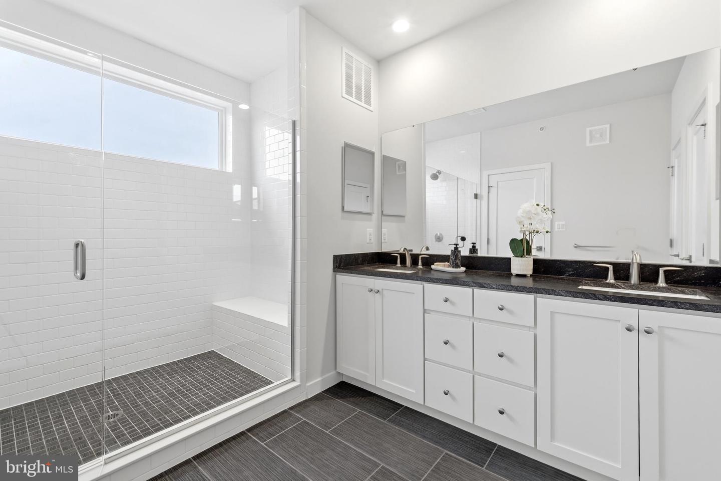 43182 MONGOLD SQ, ASHBURN, Virginia 20148, 3 Bedrooms Bedrooms, ,2 BathroomsBathrooms,Residential,For sale,43182 MONGOLD SQ,VALO2115392 MLS # VALO2115392