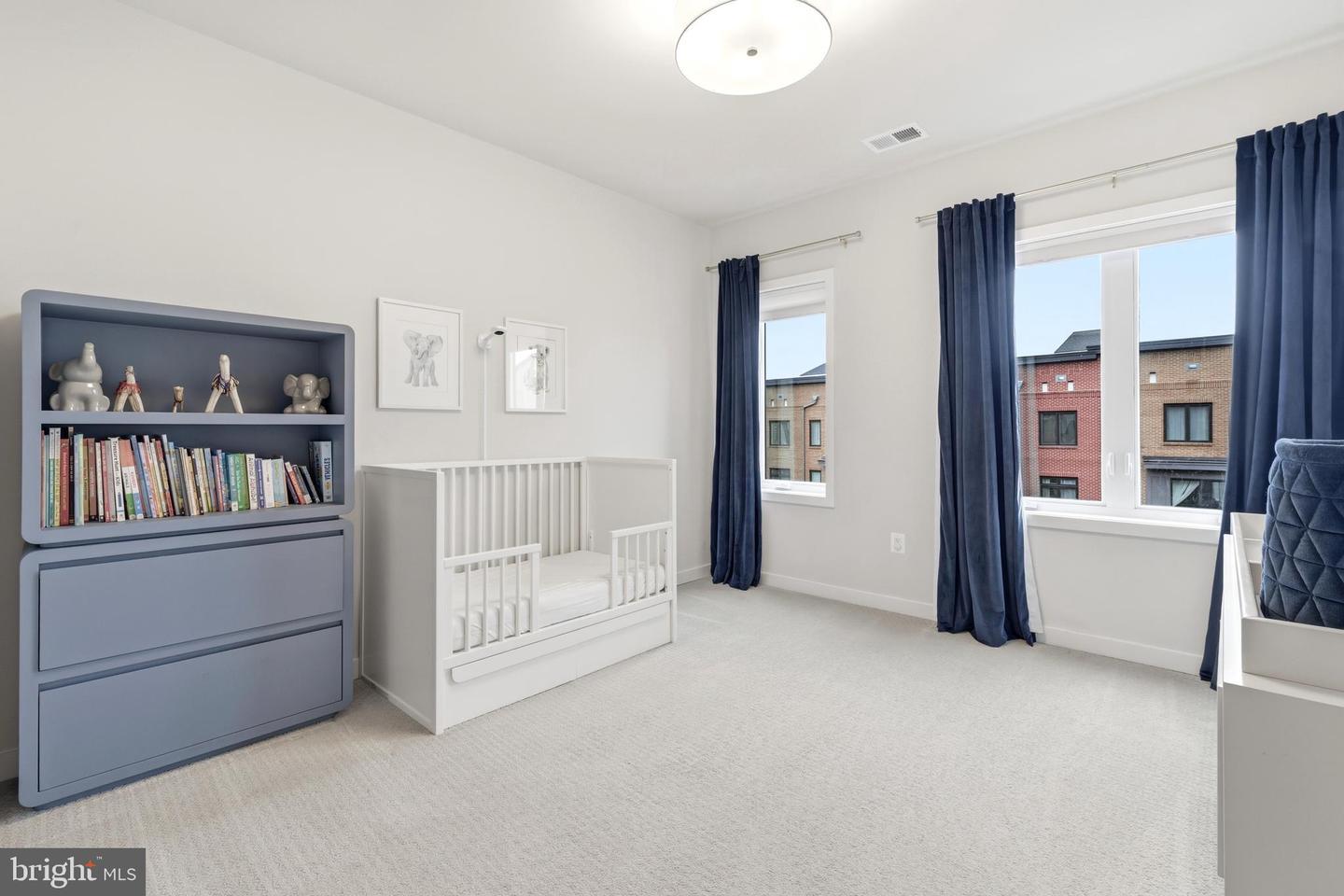 43182 MONGOLD SQ, ASHBURN, Virginia 20148, 3 Bedrooms Bedrooms, ,2 BathroomsBathrooms,Residential,For sale,43182 MONGOLD SQ,VALO2115392 MLS # VALO2115392