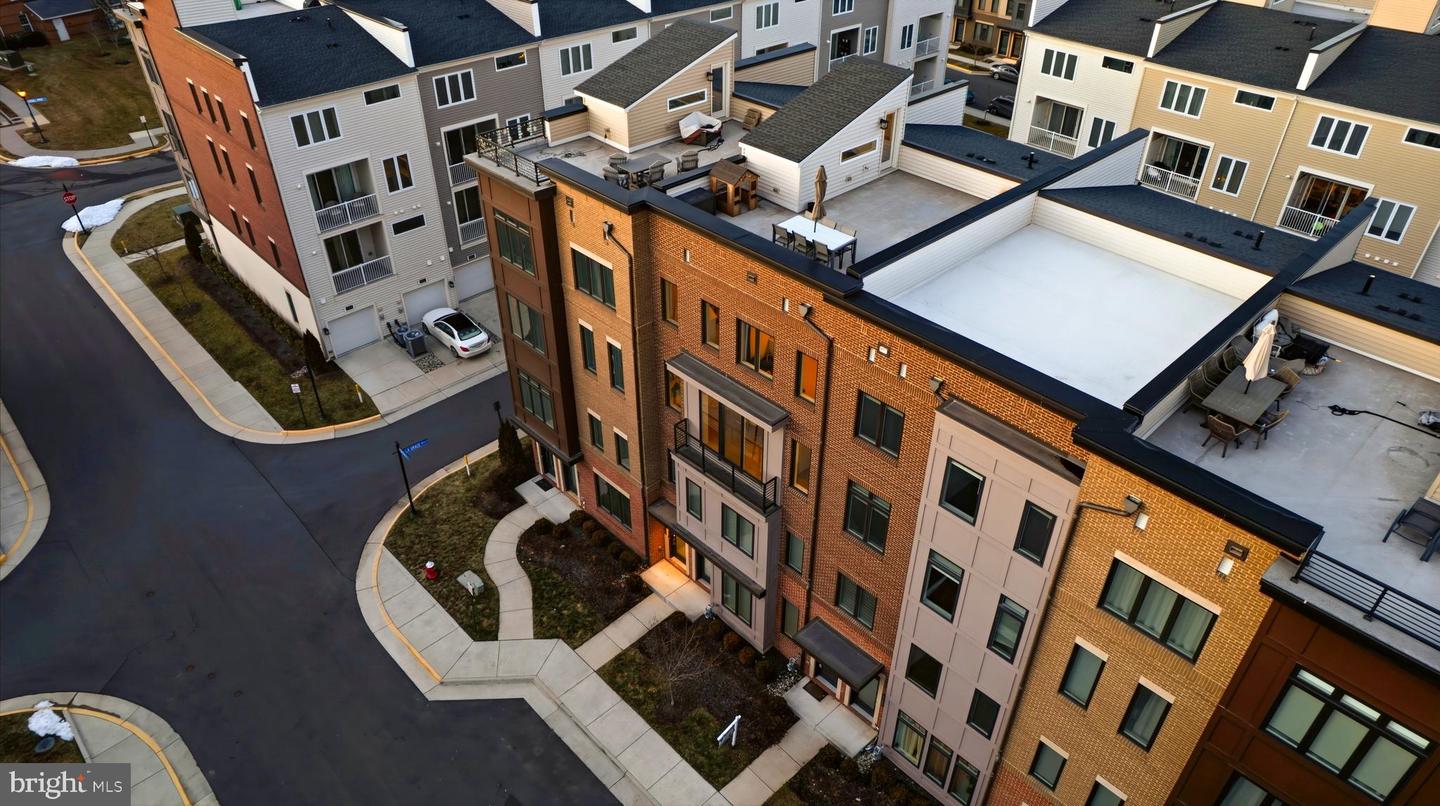 43182 MONGOLD SQ, ASHBURN, Virginia 20148, 3 Bedrooms Bedrooms, ,2 BathroomsBathrooms,Residential,For sale,43182 MONGOLD SQ,VALO2115392 MLS # VALO2115392