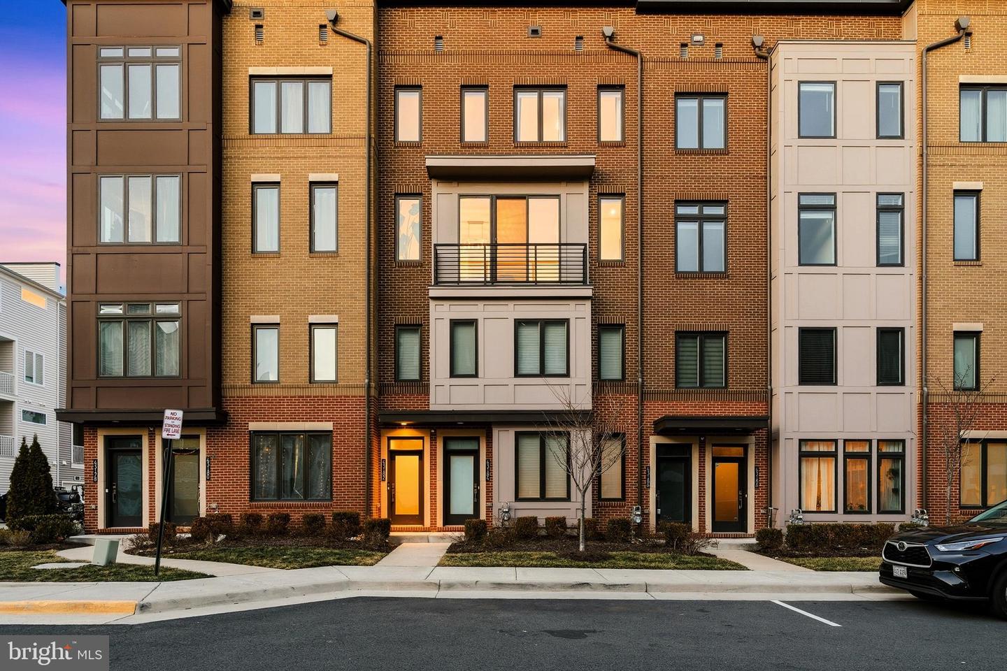 43182 MONGOLD SQ, ASHBURN, Virginia 20148, 3 Bedrooms Bedrooms, ,2 BathroomsBathrooms,Residential,For sale,43182 MONGOLD SQ,VALO2115392 MLS # VALO2115392