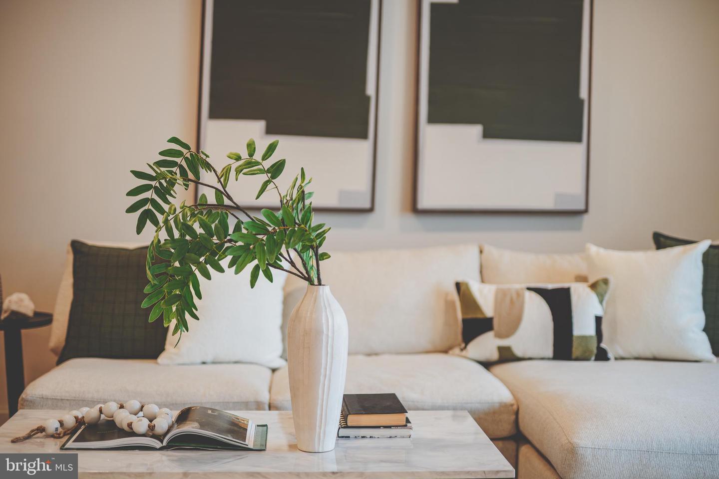 43182 MONGOLD SQ, ASHBURN, Virginia 20148, 3 Bedrooms Bedrooms, ,2 BathroomsBathrooms,Residential,For sale,43182 MONGOLD SQ,VALO2115392 MLS # VALO2115392