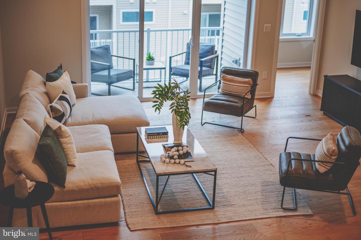 43182 MONGOLD SQ, ASHBURN, Virginia 20148, 3 Bedrooms Bedrooms, ,2 BathroomsBathrooms,Residential,For sale,43182 MONGOLD SQ,VALO2115392 MLS # VALO2115392