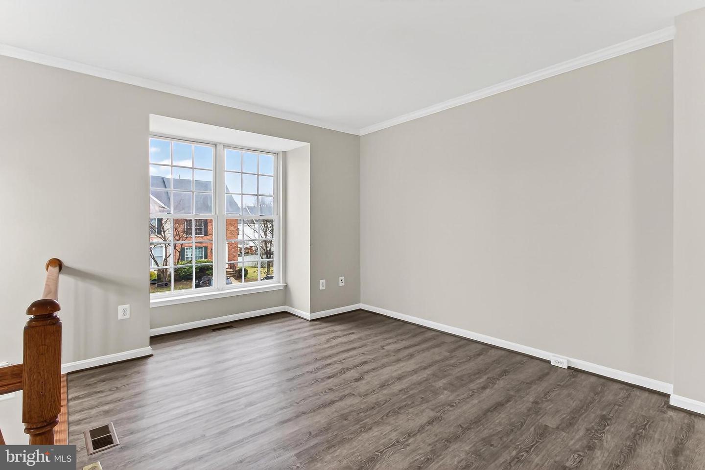 9725 CHESHIRE RIDGE CIR, MANASSAS, Virginia 20110, 3 Bedrooms Bedrooms, ,2 BathroomsBathrooms,Residential,For sale,9725 CHESHIRE RIDGE CIR,VAPW2112176 MLS # VAPW2112176