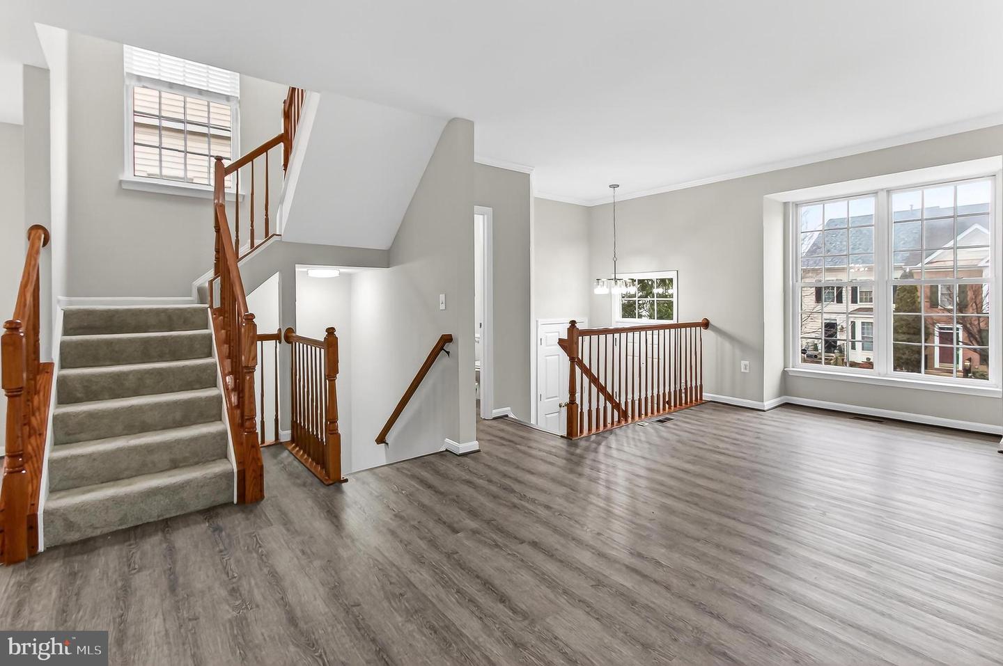 9725 CHESHIRE RIDGE CIR, MANASSAS, Virginia 20110, 3 Bedrooms Bedrooms, ,2 BathroomsBathrooms,Residential,For sale,9725 CHESHIRE RIDGE CIR,VAPW2112176 MLS # VAPW2112176