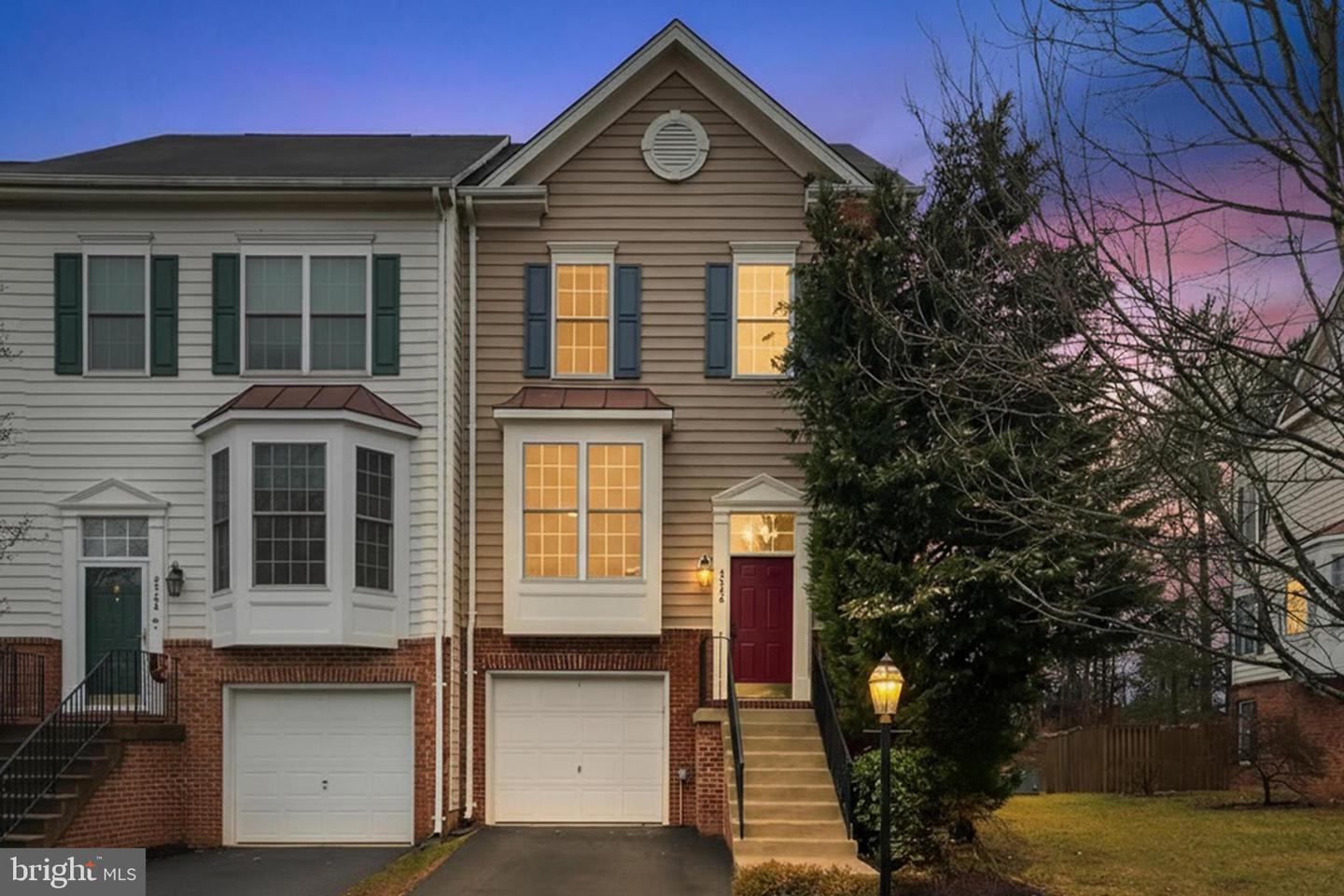 9725 CHESHIRE RIDGE CIR, MANASSAS, Virginia 20110, 3 Bedrooms Bedrooms, ,2 BathroomsBathrooms,Residential,For sale,9725 CHESHIRE RIDGE CIR,VAPW2112176 MLS # VAPW2112176