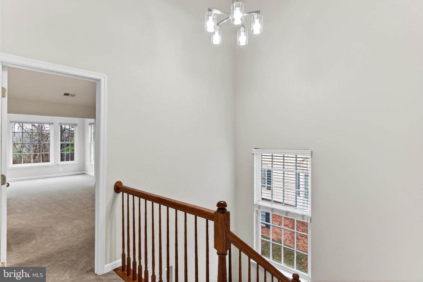 9725 CHESHIRE RIDGE CIR, MANASSAS, Virginia 20110, 3 Bedrooms Bedrooms, ,2 BathroomsBathrooms,Residential,For sale,9725 CHESHIRE RIDGE CIR,VAPW2112176 MLS # VAPW2112176