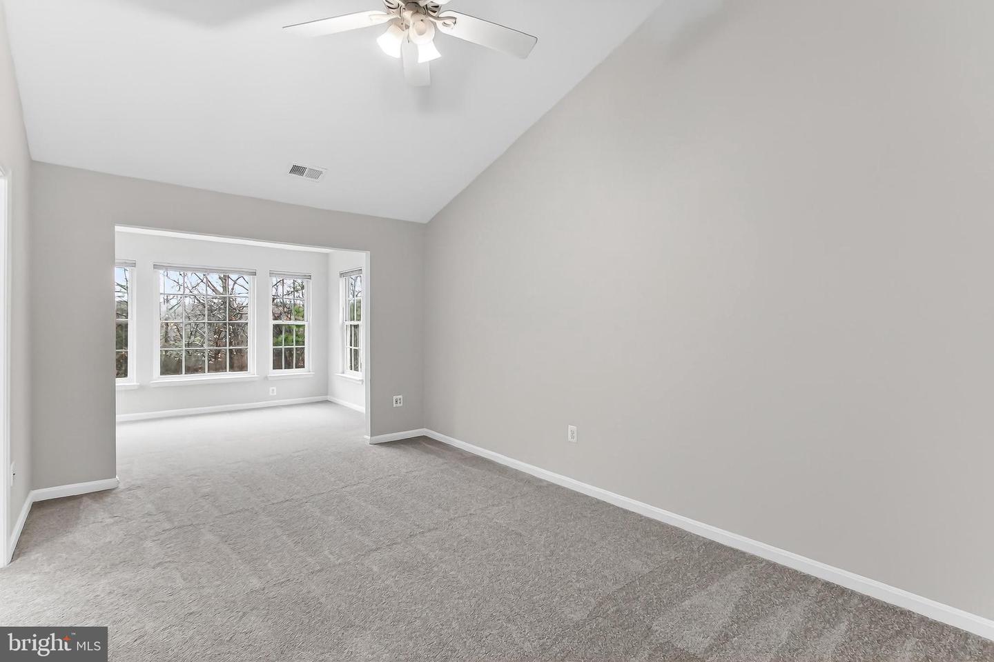 9725 CHESHIRE RIDGE CIR, MANASSAS, Virginia 20110, 3 Bedrooms Bedrooms, ,2 BathroomsBathrooms,Residential,For sale,9725 CHESHIRE RIDGE CIR,VAPW2112176 MLS # VAPW2112176