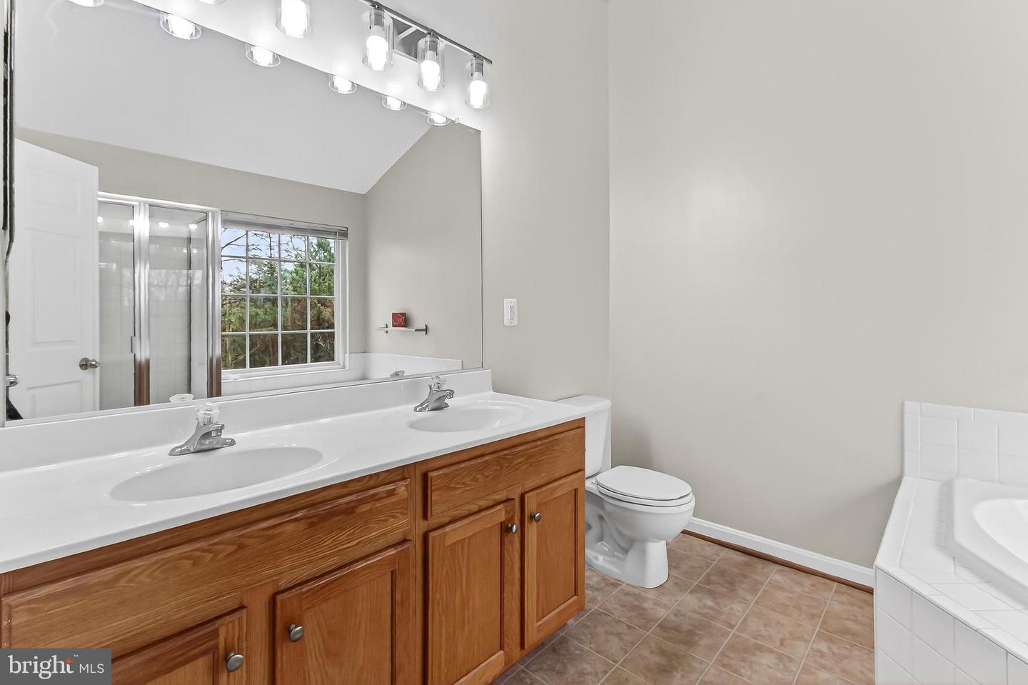 9725 CHESHIRE RIDGE CIR, MANASSAS, Virginia 20110, 3 Bedrooms Bedrooms, ,2 BathroomsBathrooms,Residential,For sale,9725 CHESHIRE RIDGE CIR,VAPW2112176 MLS # VAPW2112176