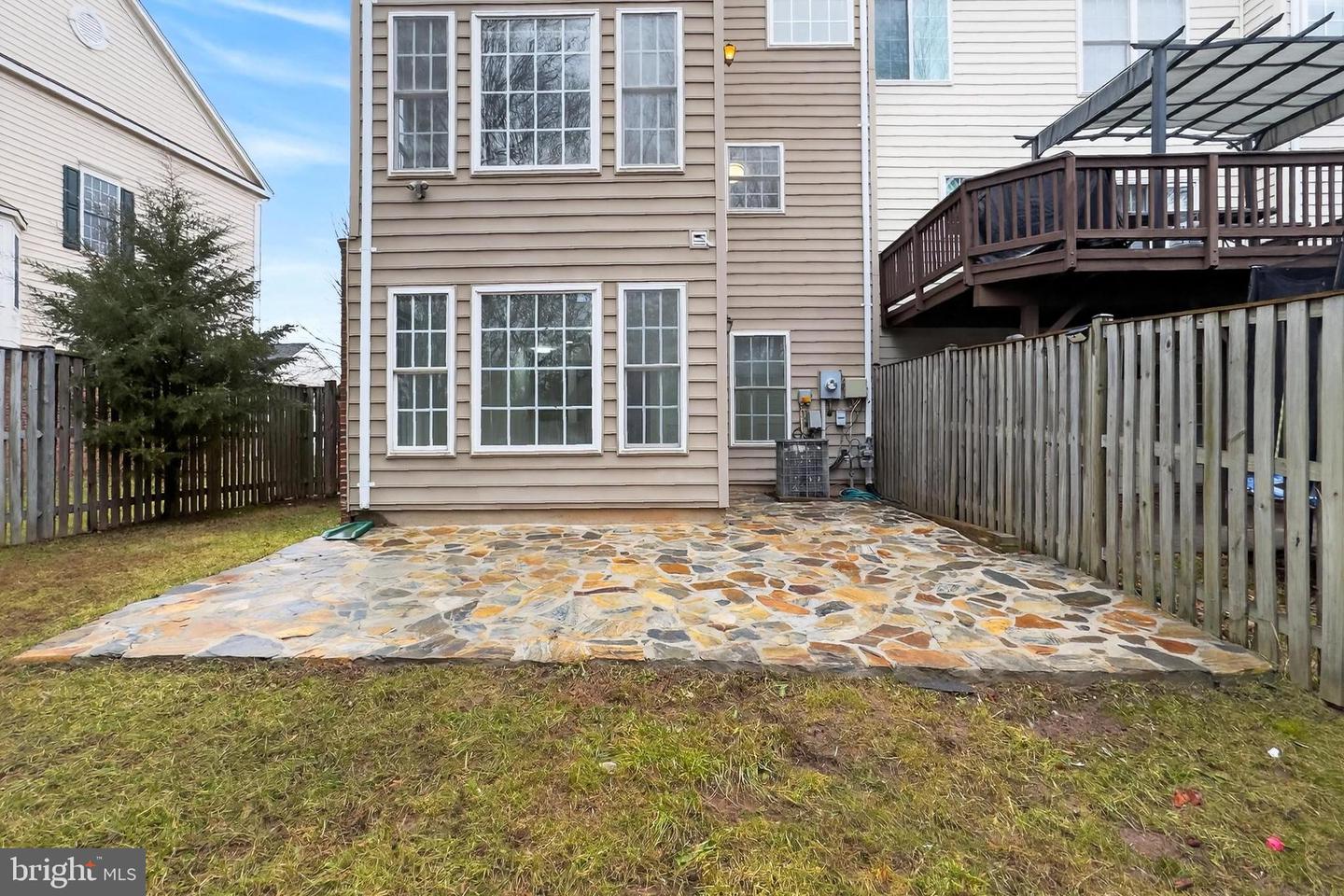 9725 CHESHIRE RIDGE CIR, MANASSAS, Virginia 20110, 3 Bedrooms Bedrooms, ,2 BathroomsBathrooms,Residential,For sale,9725 CHESHIRE RIDGE CIR,VAPW2112176 MLS # VAPW2112176