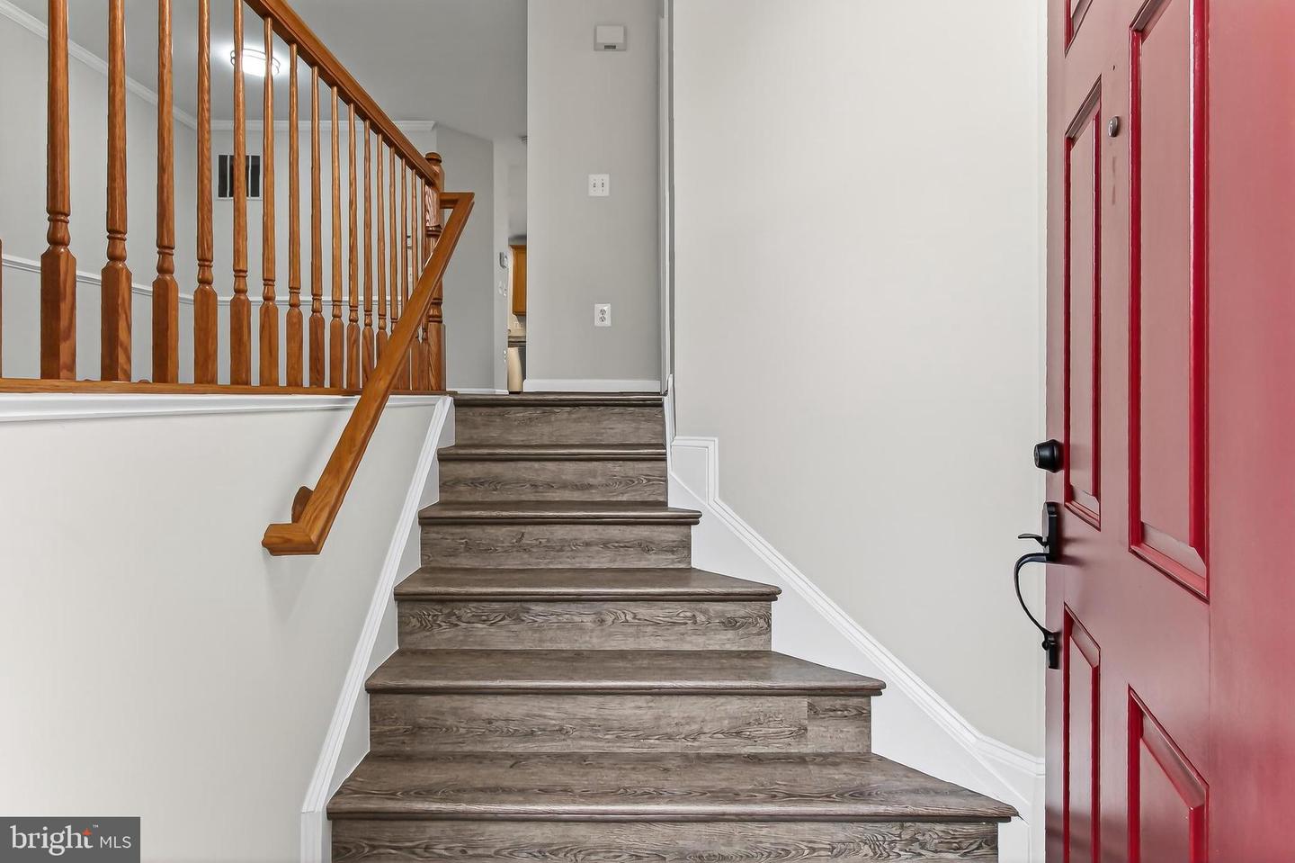 9725 CHESHIRE RIDGE CIR, MANASSAS, Virginia 20110, 3 Bedrooms Bedrooms, ,2 BathroomsBathrooms,Residential,For sale,9725 CHESHIRE RIDGE CIR,VAPW2112176 MLS # VAPW2112176