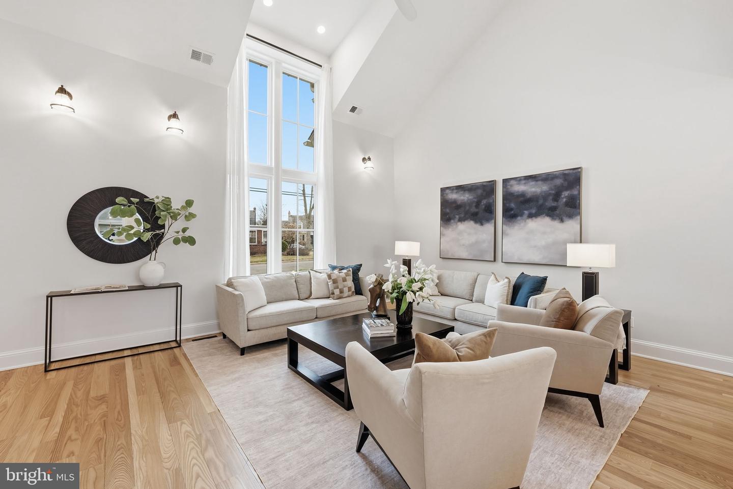 605 HILLTOP TER, ALEXANDRIA, Virginia 22301, 6 Bedrooms Bedrooms, ,5 BathroomsBathrooms,Residential,For sale,605 HILLTOP TER,VAAX2054036 MLS # VAAX2054036