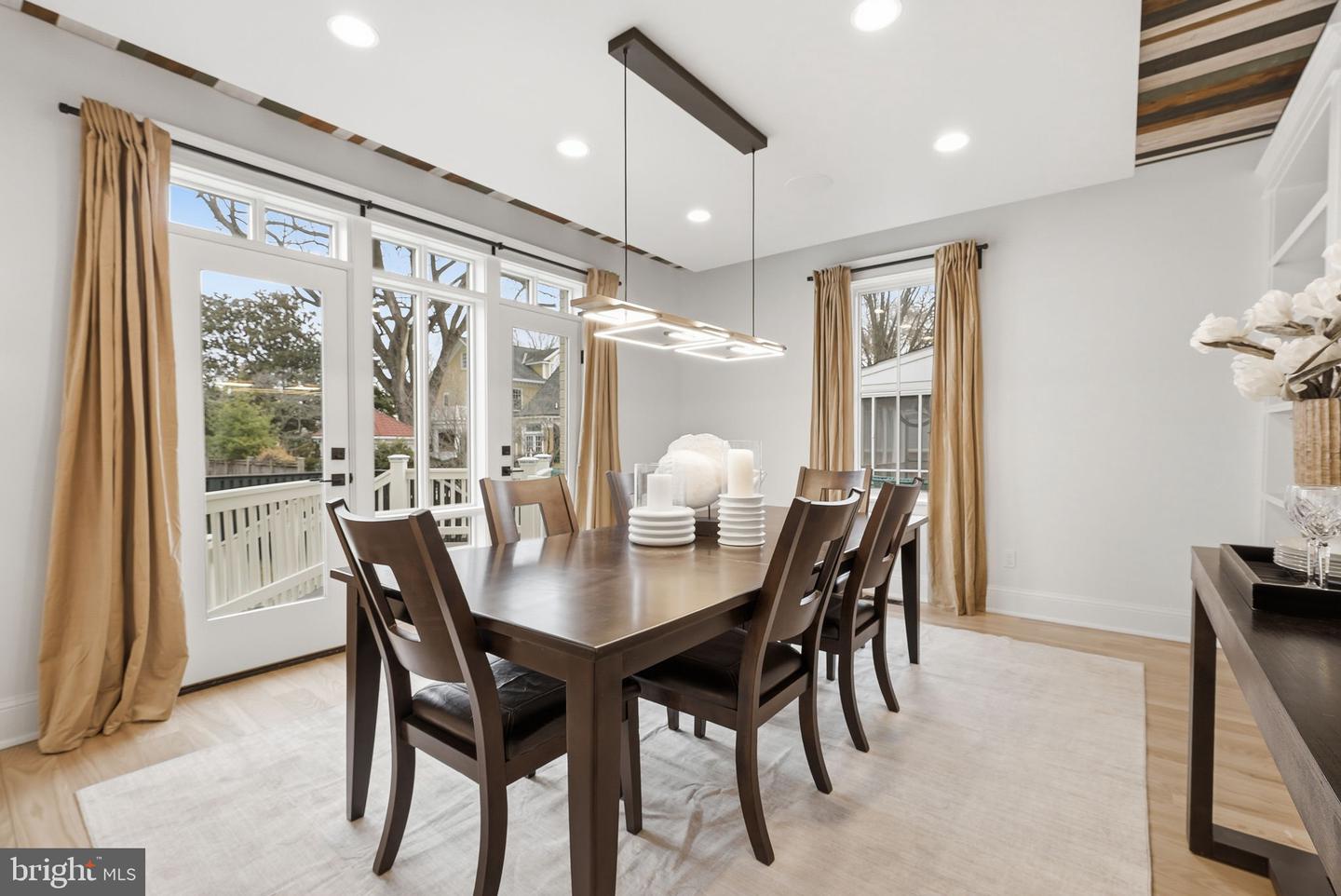 605 HILLTOP TER, ALEXANDRIA, Virginia 22301, 6 Bedrooms Bedrooms, ,5 BathroomsBathrooms,Residential,For sale,605 HILLTOP TER,VAAX2054036 MLS # VAAX2054036