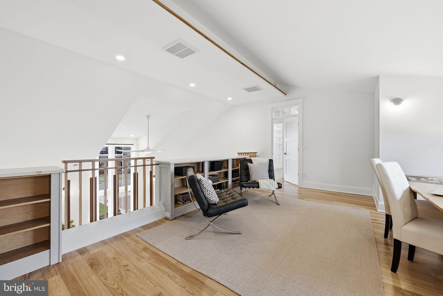 605 HILLTOP TER, ALEXANDRIA, Virginia 22301, 6 Bedrooms Bedrooms, ,5 BathroomsBathrooms,Residential,For sale,605 HILLTOP TER,VAAX2054036 MLS # VAAX2054036