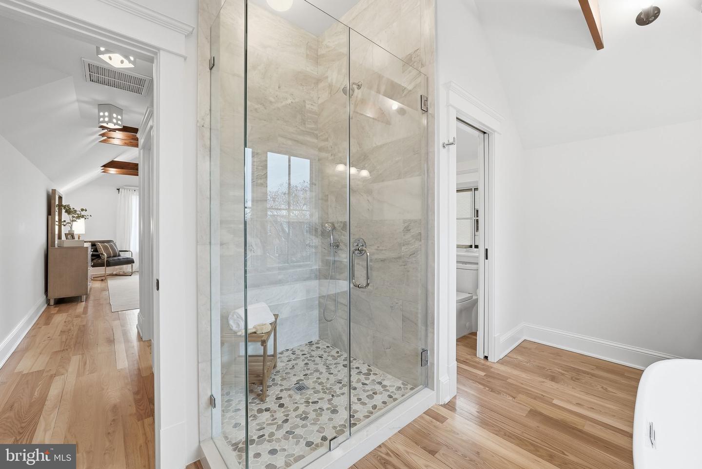 605 HILLTOP TER, ALEXANDRIA, Virginia 22301, 6 Bedrooms Bedrooms, ,5 BathroomsBathrooms,Residential,For sale,605 HILLTOP TER,VAAX2054036 MLS # VAAX2054036