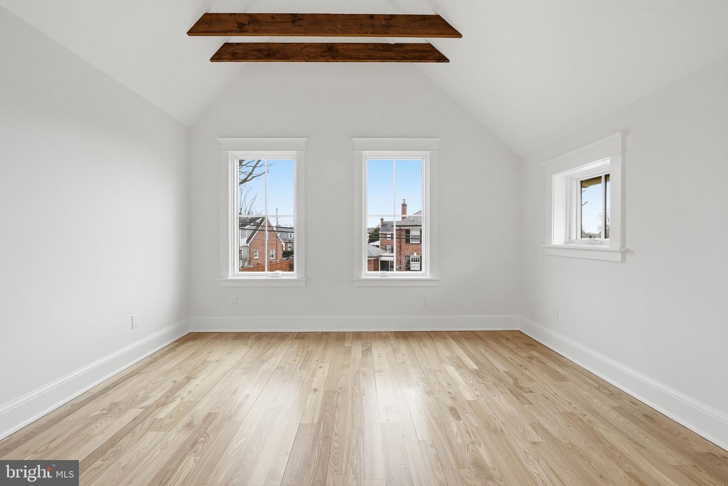 605 HILLTOP TER, ALEXANDRIA, Virginia 22301, 6 Bedrooms Bedrooms, ,5 BathroomsBathrooms,Residential,For sale,605 HILLTOP TER,VAAX2054036 MLS # VAAX2054036