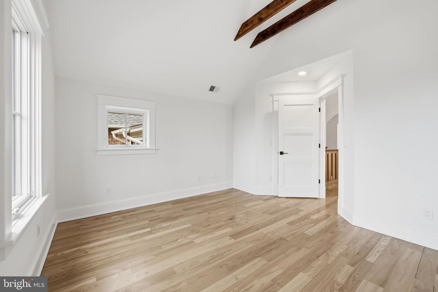 605 HILLTOP TER, ALEXANDRIA, Virginia 22301, 6 Bedrooms Bedrooms, ,5 BathroomsBathrooms,Residential,For sale,605 HILLTOP TER,VAAX2054036 MLS # VAAX2054036