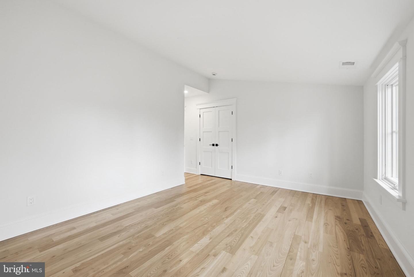 605 HILLTOP TER, ALEXANDRIA, Virginia 22301, 6 Bedrooms Bedrooms, ,5 BathroomsBathrooms,Residential,For sale,605 HILLTOP TER,VAAX2054036 MLS # VAAX2054036