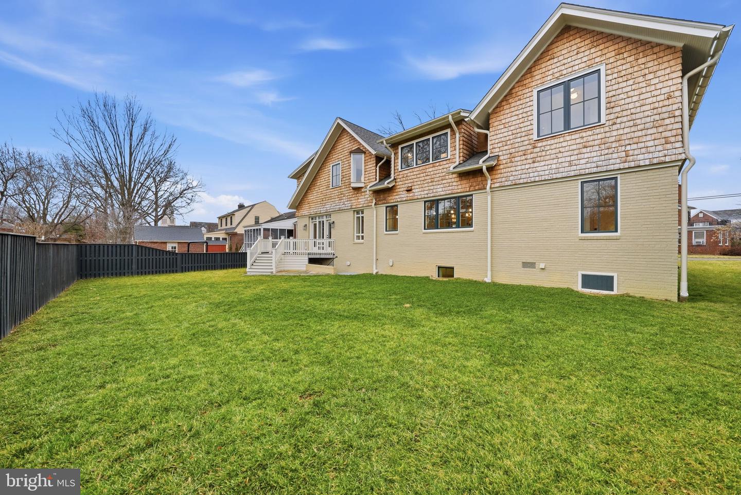 605 HILLTOP TER, ALEXANDRIA, Virginia 22301, 6 Bedrooms Bedrooms, ,5 BathroomsBathrooms,Residential,For sale,605 HILLTOP TER,VAAX2054036 MLS # VAAX2054036