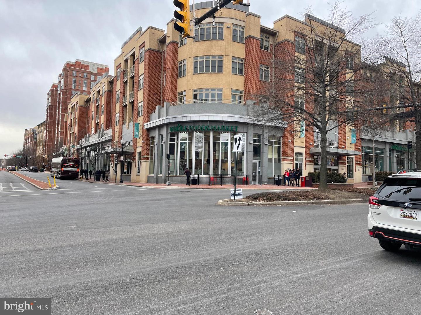 605 HILLTOP TER, ALEXANDRIA, Virginia 22301, 6 Bedrooms Bedrooms, ,5 BathroomsBathrooms,Residential,For sale,605 HILLTOP TER,VAAX2054036 MLS # VAAX2054036