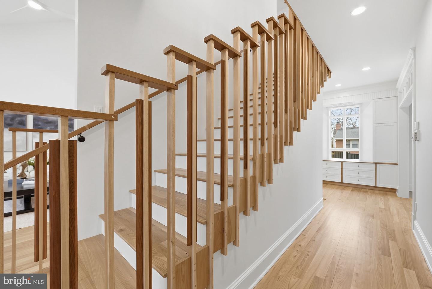 605 HILLTOP TER, ALEXANDRIA, Virginia 22301, 6 Bedrooms Bedrooms, ,5 BathroomsBathrooms,Residential,For sale,605 HILLTOP TER,VAAX2054036 MLS # VAAX2054036