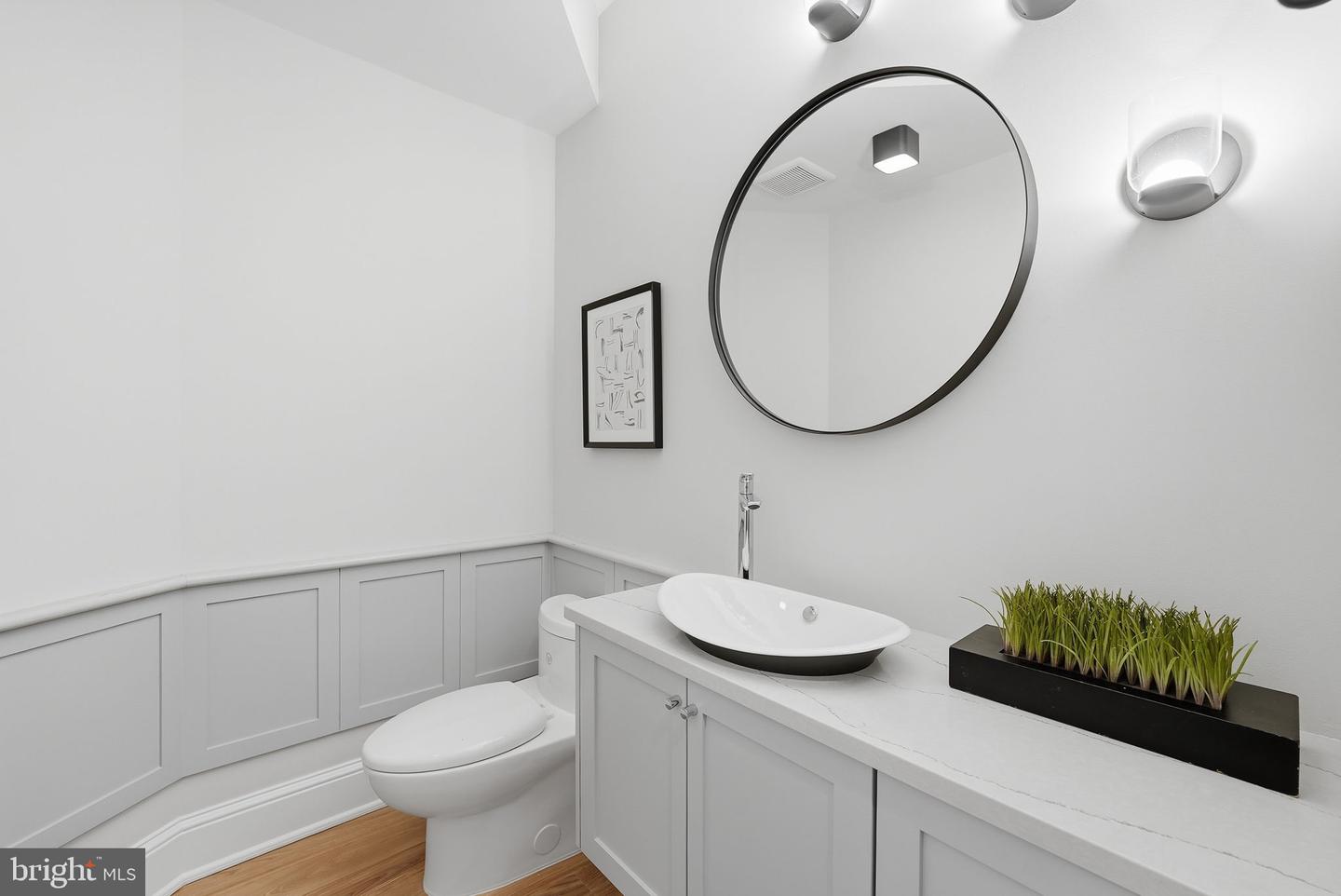 605 HILLTOP TER, ALEXANDRIA, Virginia 22301, 6 Bedrooms Bedrooms, ,5 BathroomsBathrooms,Residential,For sale,605 HILLTOP TER,VAAX2054036 MLS # VAAX2054036