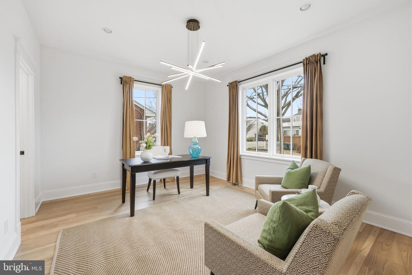 605 HILLTOP TER, ALEXANDRIA, Virginia 22301, 6 Bedrooms Bedrooms, ,5 BathroomsBathrooms,Residential,For sale,605 HILLTOP TER,VAAX2054036 MLS # VAAX2054036