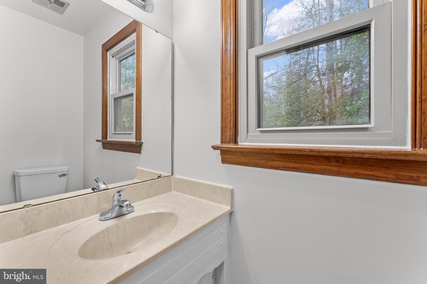 8700 LAUMIC DR, NORTH CHESTERFIELD, Virginia 23224, 3 Bedrooms Bedrooms, 12 Rooms Rooms,2 BathroomsBathrooms,Residential,For sale,8700 LAUMIC DR,VACF2001400 MLS # VACF2001400