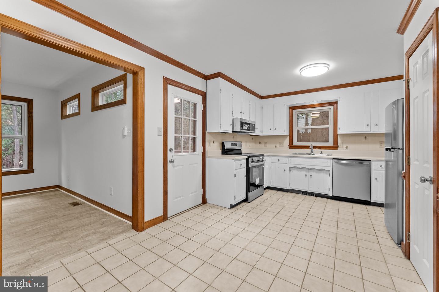 8700 LAUMIC DR, NORTH CHESTERFIELD, Virginia 23224, 3 Bedrooms Bedrooms, 12 Rooms Rooms,2 BathroomsBathrooms,Residential,For sale,8700 LAUMIC DR,VACF2001400 MLS # VACF2001400