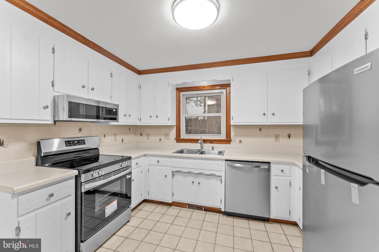 8700 LAUMIC DR, NORTH CHESTERFIELD, Virginia 23224, 3 Bedrooms Bedrooms, 12 Rooms Rooms,2 BathroomsBathrooms,Residential,For sale,8700 LAUMIC DR,VACF2001400 MLS # VACF2001400