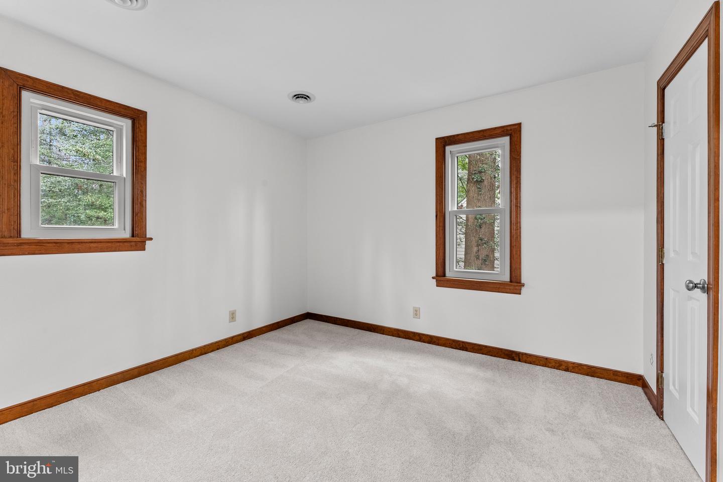 8700 LAUMIC DR, NORTH CHESTERFIELD, Virginia 23224, 3 Bedrooms Bedrooms, 12 Rooms Rooms,2 BathroomsBathrooms,Residential,For sale,8700 LAUMIC DR,VACF2001400 MLS # VACF2001400