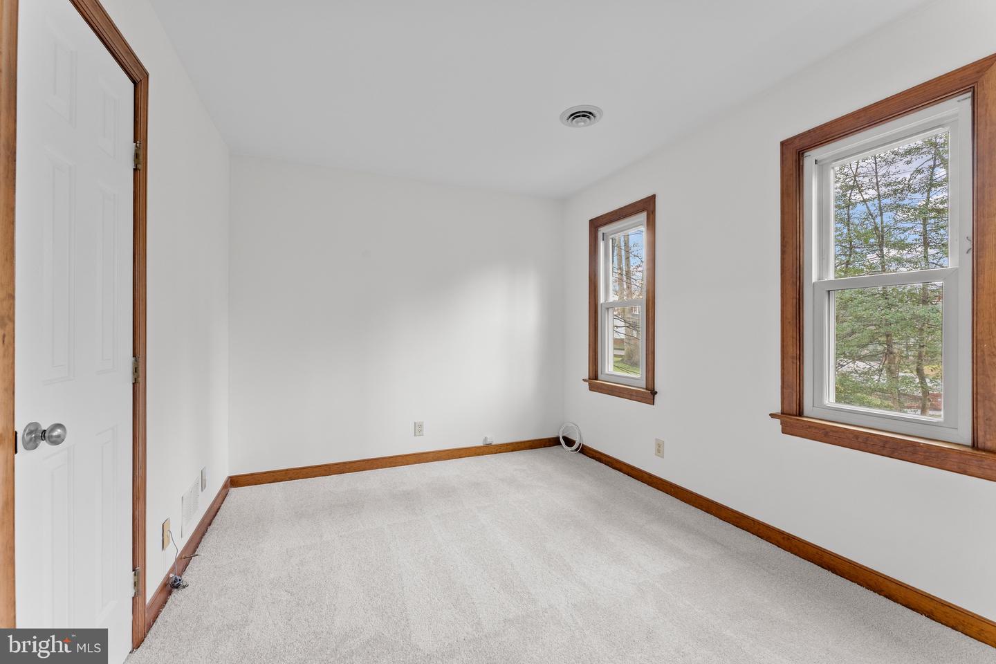 8700 LAUMIC DR, NORTH CHESTERFIELD, Virginia 23224, 3 Bedrooms Bedrooms, 12 Rooms Rooms,2 BathroomsBathrooms,Residential,For sale,8700 LAUMIC DR,VACF2001400 MLS # VACF2001400