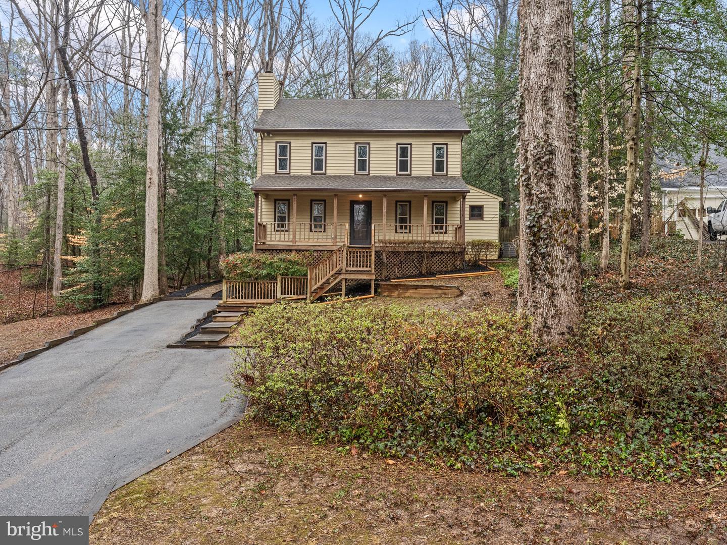 8700 LAUMIC DR, NORTH CHESTERFIELD, Virginia 23224, 3 Bedrooms Bedrooms, 12 Rooms Rooms,2 BathroomsBathrooms,Residential,For sale,8700 LAUMIC DR,VACF2001400 MLS # VACF2001400