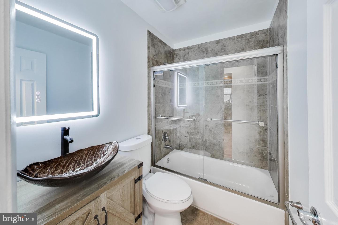 13302 KELSEY CT, WOODBRIDGE, Virginia 22193, 4 Bedrooms Bedrooms, ,2 BathroomsBathrooms,Residential,For sale,13302 KELSEY CT,VAPW2112544 MLS # VAPW2112544