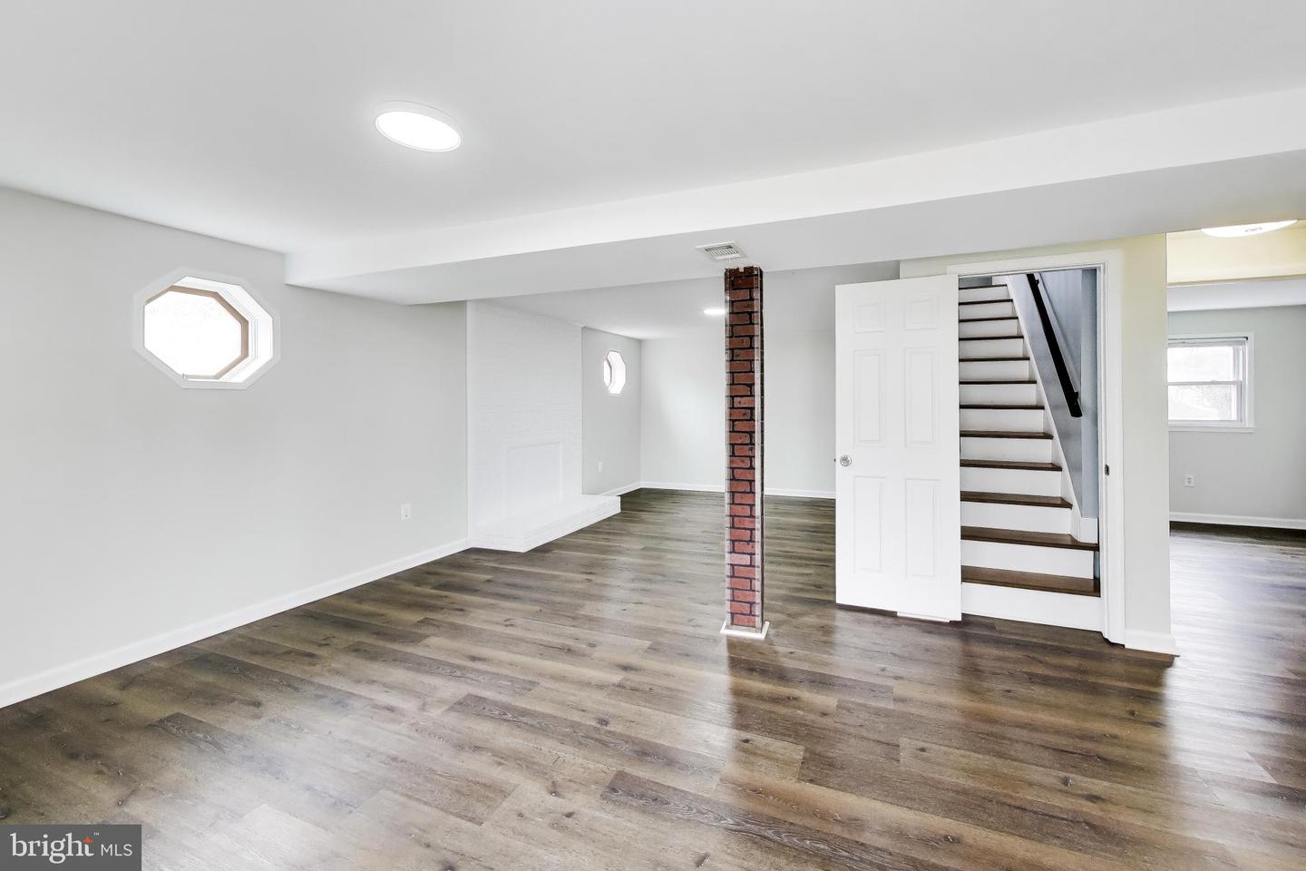 13302 KELSEY CT, WOODBRIDGE, Virginia 22193, 4 Bedrooms Bedrooms, ,2 BathroomsBathrooms,Residential,For sale,13302 KELSEY CT,VAPW2112544 MLS # VAPW2112544