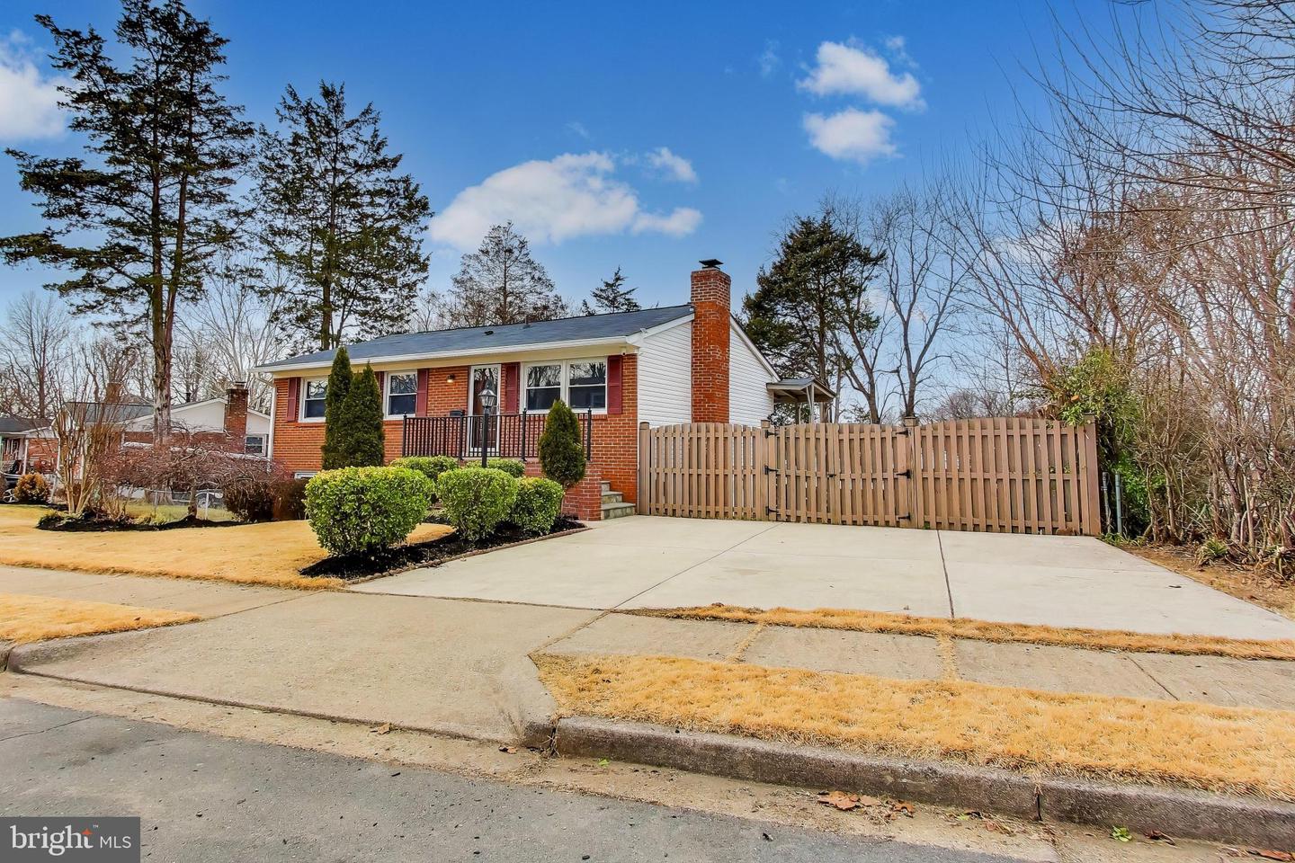 13302 KELSEY CT, WOODBRIDGE, Virginia 22193, 4 Bedrooms Bedrooms, ,2 BathroomsBathrooms,Residential,For sale,13302 KELSEY CT,VAPW2112544 MLS # VAPW2112544