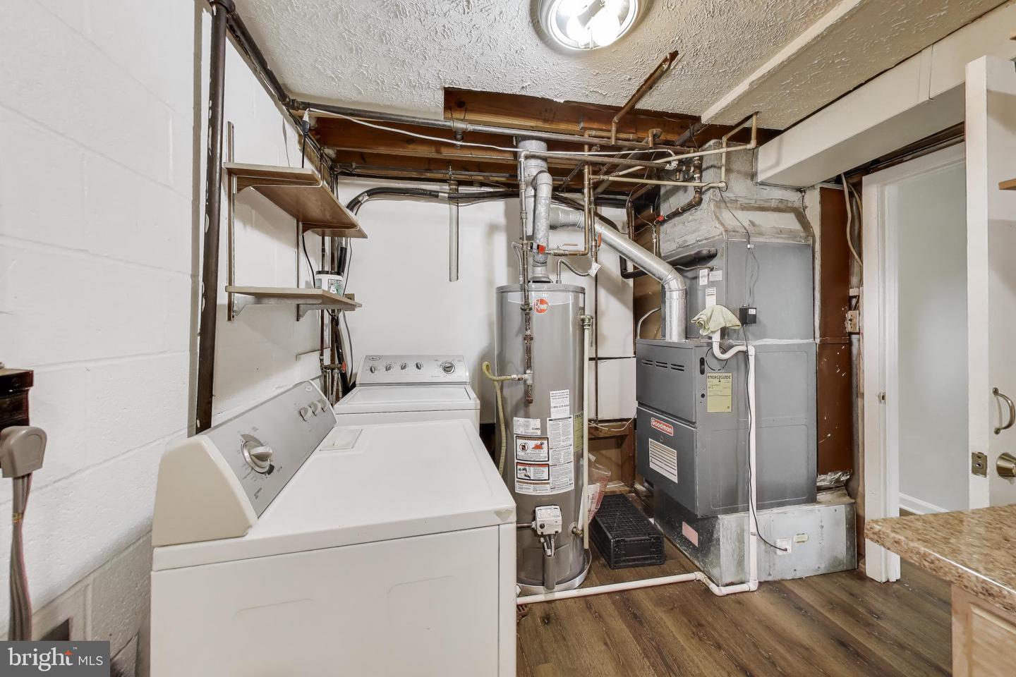 13302 KELSEY CT, WOODBRIDGE, Virginia 22193, 4 Bedrooms Bedrooms, ,2 BathroomsBathrooms,Residential,For sale,13302 KELSEY CT,VAPW2112544 MLS # VAPW2112544