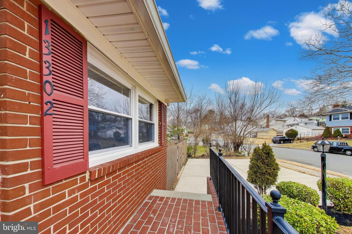 13302 KELSEY CT, WOODBRIDGE, Virginia 22193, 4 Bedrooms Bedrooms, ,2 BathroomsBathrooms,Residential,For sale,13302 KELSEY CT,VAPW2112544 MLS # VAPW2112544