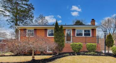 13302 KELSEY CT, WOODBRIDGE, Virginia 22193, 4 Bedrooms Bedrooms, ,2 BathroomsBathrooms,Residential,For sale,13302 KELSEY CT,VAPW2112544 MLS # VAPW2112544