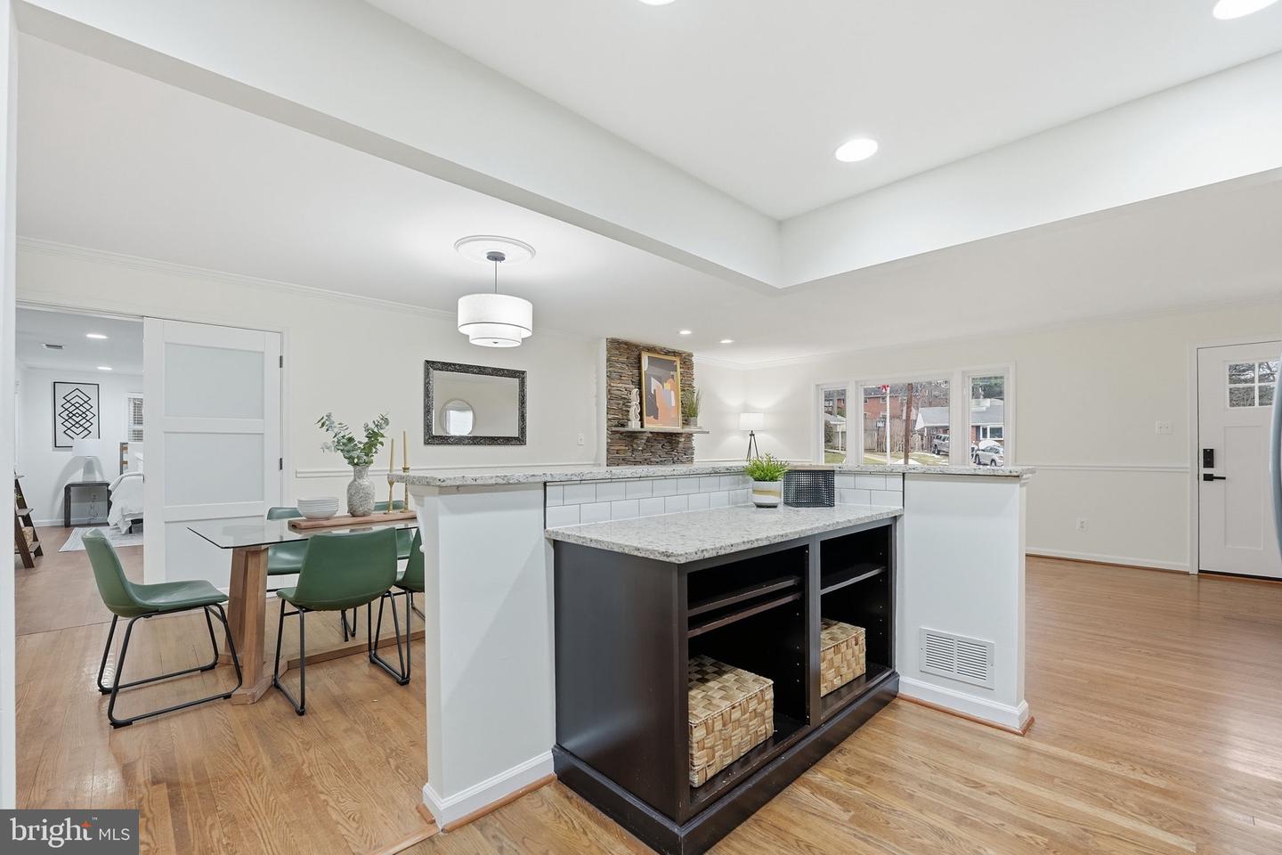 5718 ANOLA CT, SPRINGFIELD, Virginia 22151, 3 Bedrooms Bedrooms, ,2 BathroomsBathrooms,Residential,For sale,5718 ANOLA CT,VAFX2291284 MLS # VAFX2291284