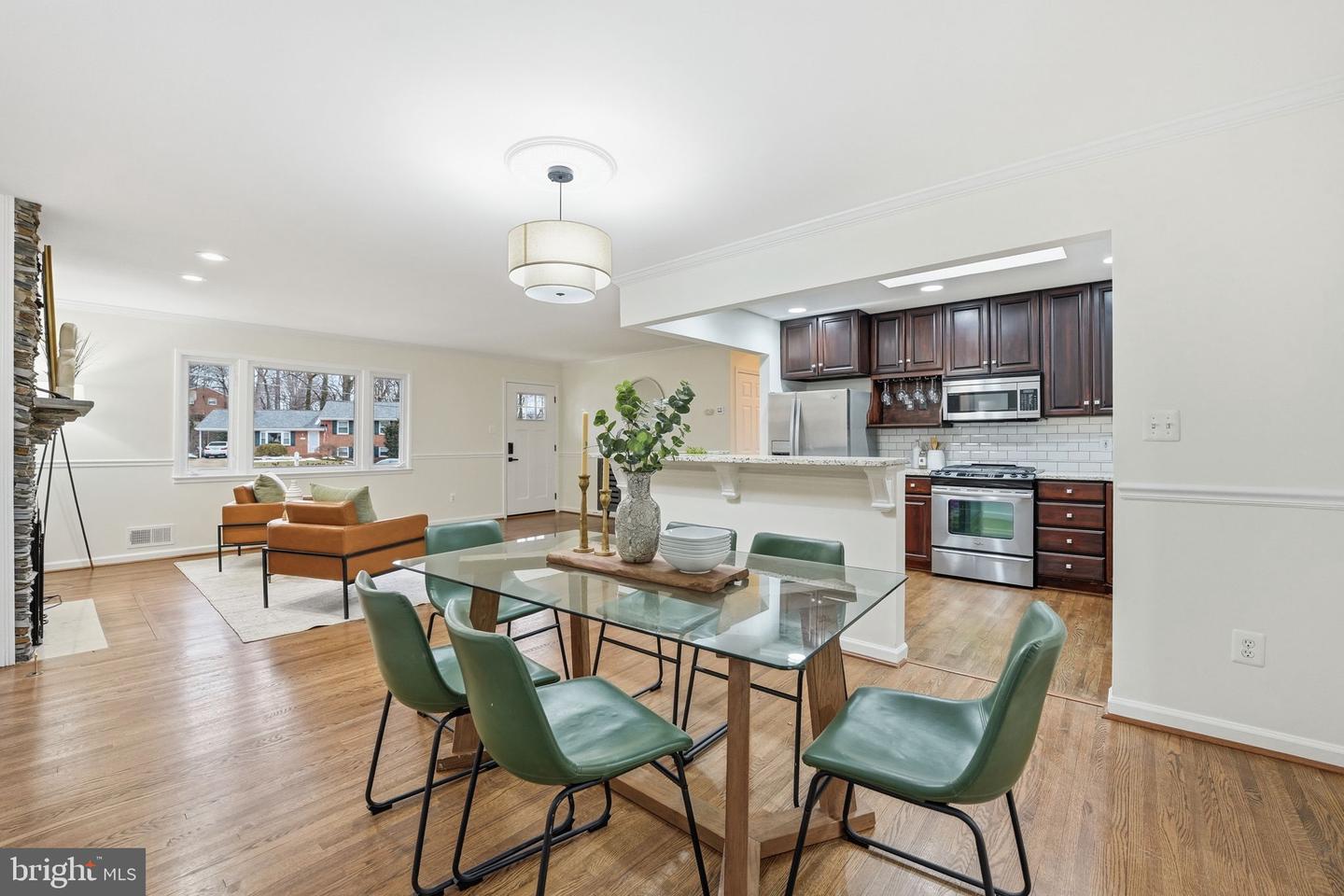 5718 ANOLA CT, SPRINGFIELD, Virginia 22151, 3 Bedrooms Bedrooms, ,2 BathroomsBathrooms,Residential,For sale,5718 ANOLA CT,VAFX2291284 MLS # VAFX2291284