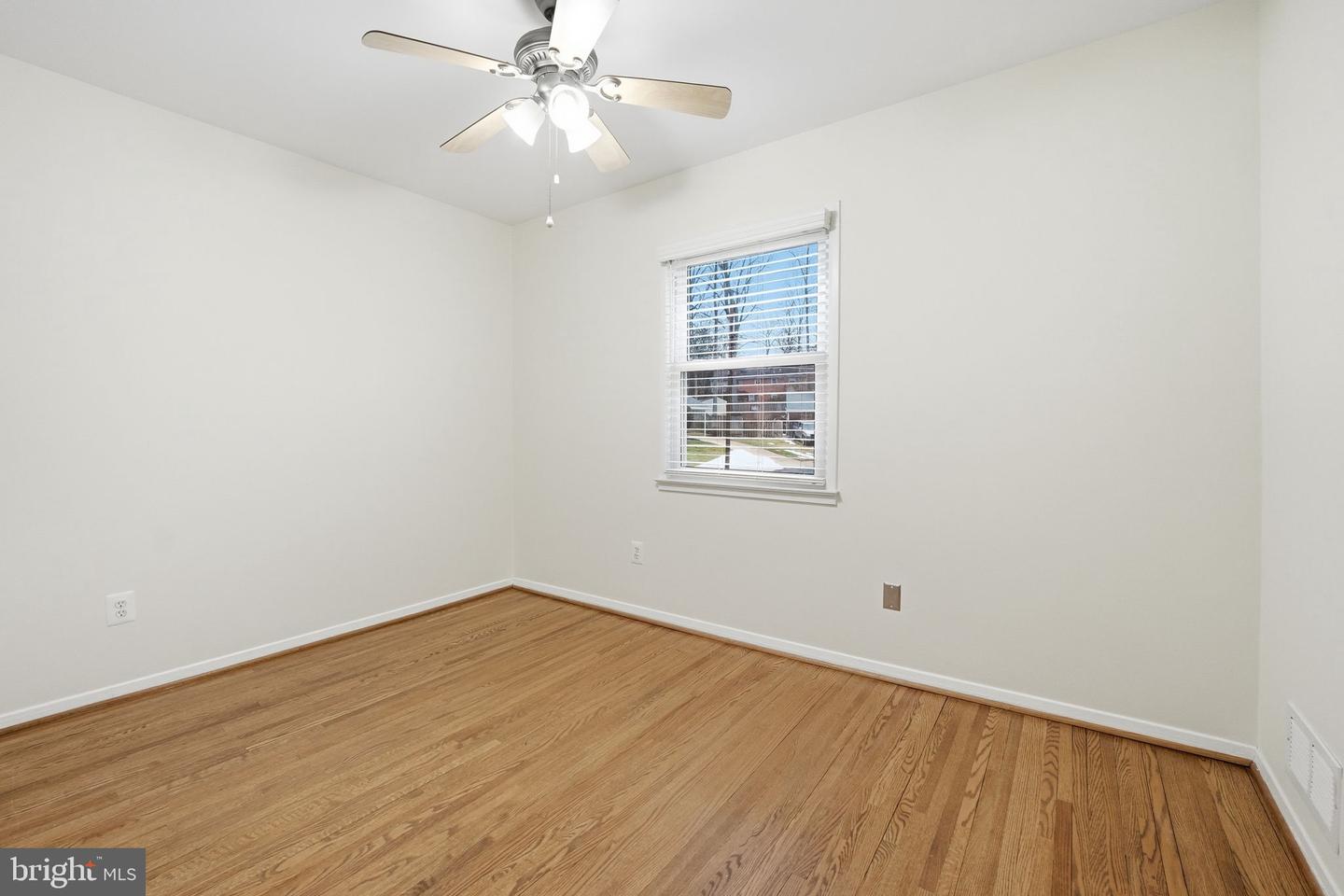 5718 ANOLA CT, SPRINGFIELD, Virginia 22151, 3 Bedrooms Bedrooms, ,2 BathroomsBathrooms,Residential,For sale,5718 ANOLA CT,VAFX2291284 MLS # VAFX2291284