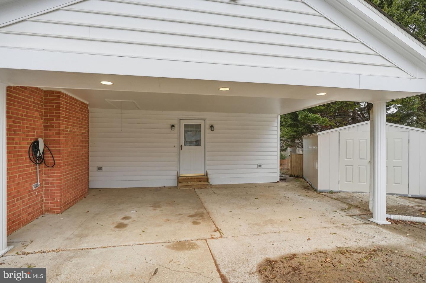 5718 ANOLA CT, SPRINGFIELD, Virginia 22151, 3 Bedrooms Bedrooms, ,2 BathroomsBathrooms,Residential,For sale,5718 ANOLA CT,VAFX2291284 MLS # VAFX2291284