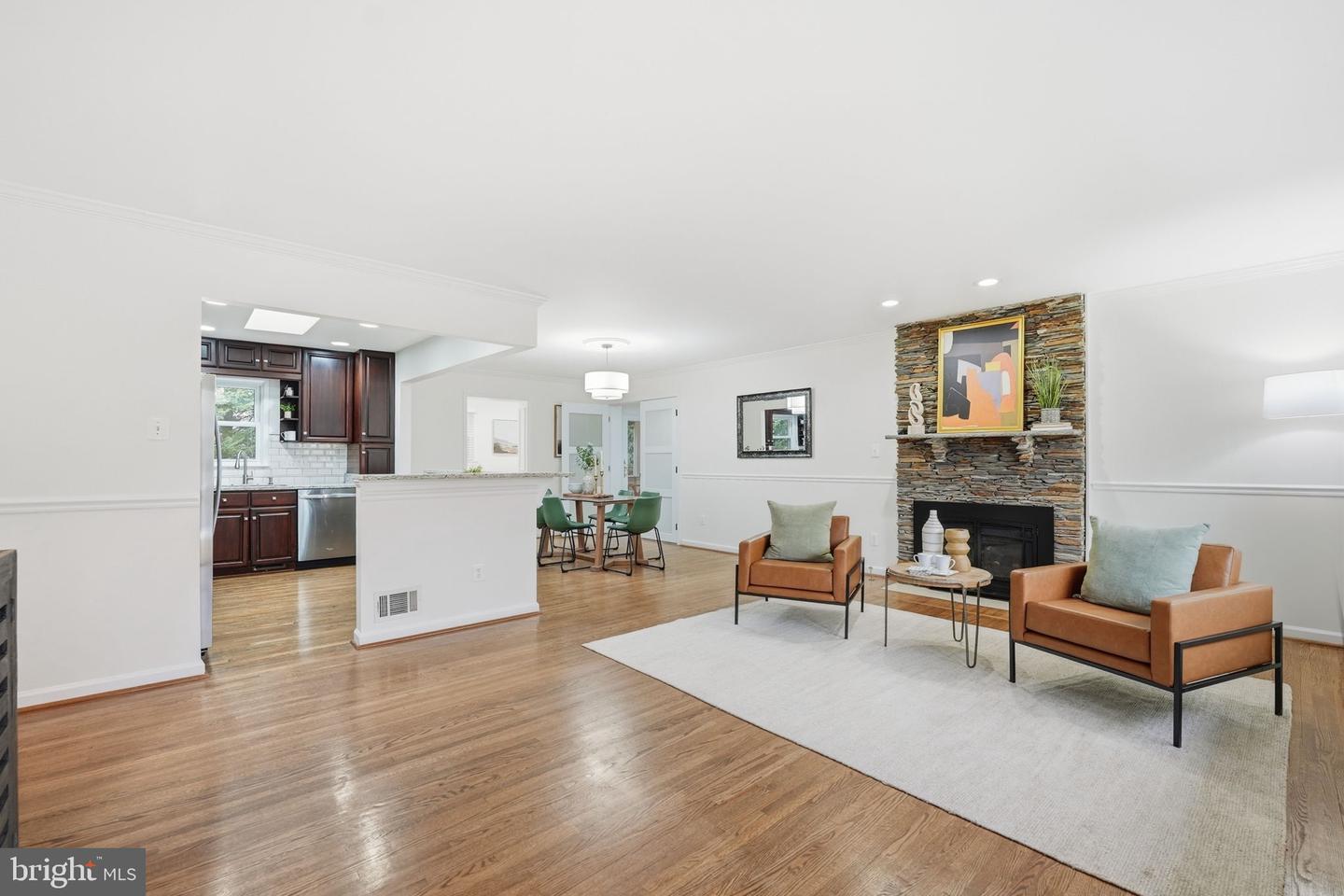 5718 ANOLA CT, SPRINGFIELD, Virginia 22151, 3 Bedrooms Bedrooms, ,2 BathroomsBathrooms,Residential,For sale,5718 ANOLA CT,VAFX2291284 MLS # VAFX2291284